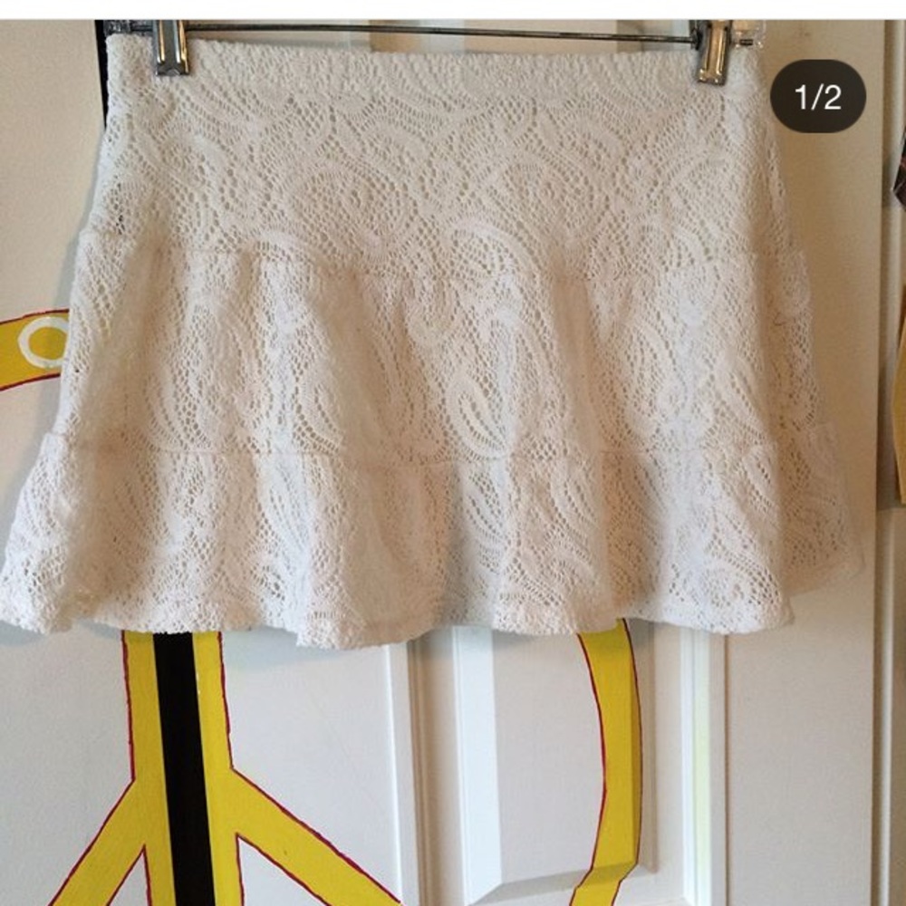 White lace mini skirt